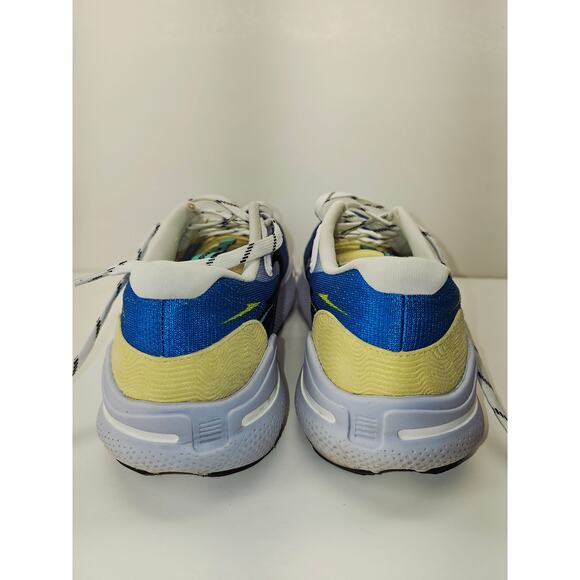 Brooks Men 9 Comfy footwear main image 10